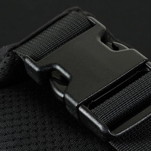 Schwarze, kompakte M-Tac Gurteltasche Gen.II aus robustem 600D Polyester mit verstellbarem Gürtel, zwei geräumigen Fächern und MOLLE-Befestigungssystem